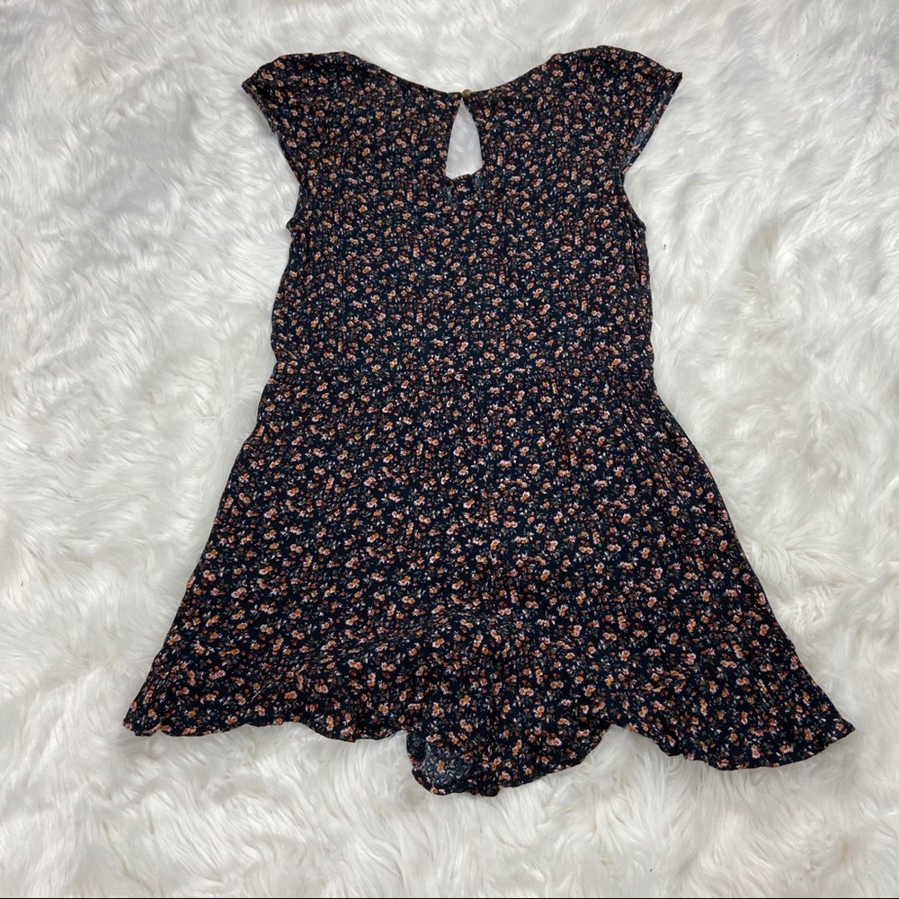 American Eagle floral fall romper - Picture 4 of 8